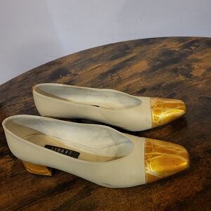 Stuart Weitzman Gold Metallic Leather Low Fashion Block Heel Pumps Size 8.5